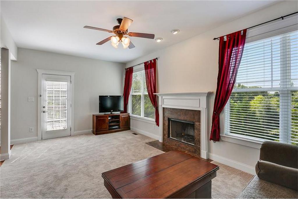 1713 Boulder Walk Lane