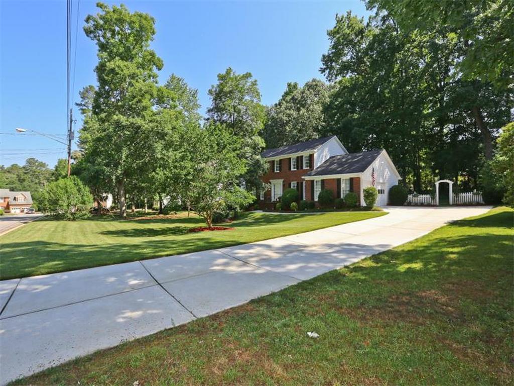 1054 Lassiter Drive