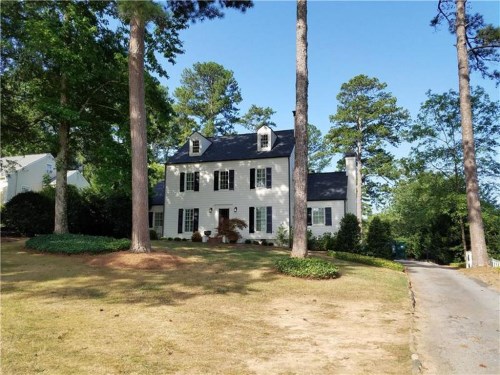 4096 Powers Ferry Road Nw