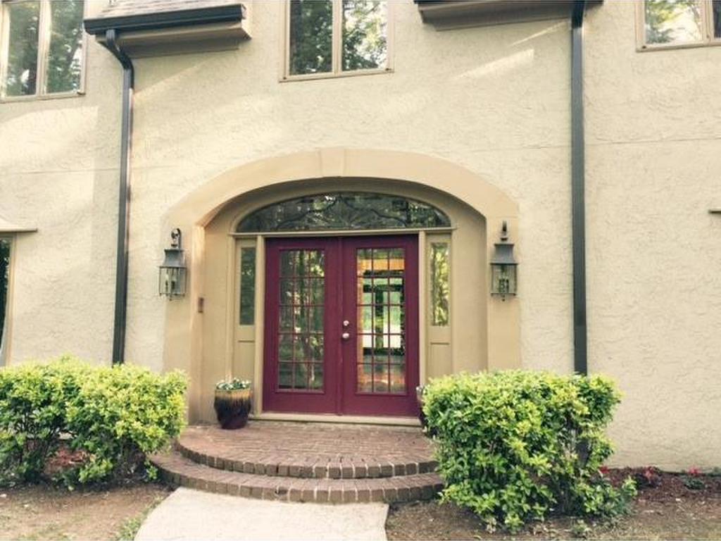410 Huntcliff Green