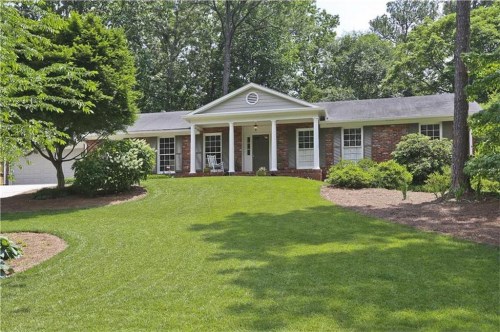 745 Edgewater Trail