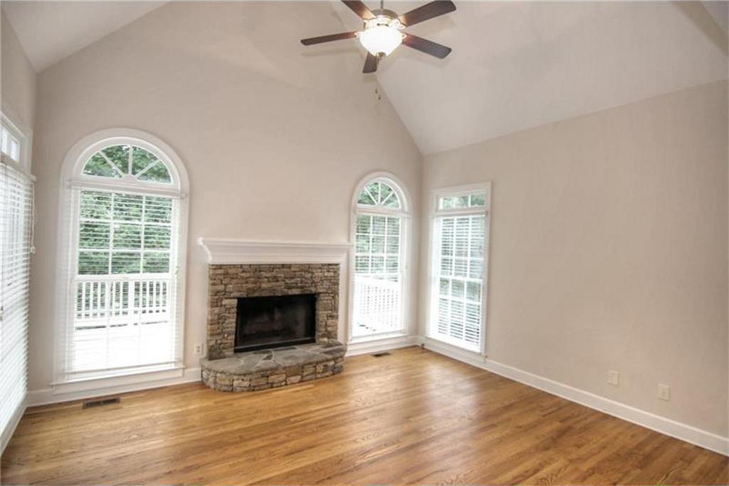335 Creekview Terrace