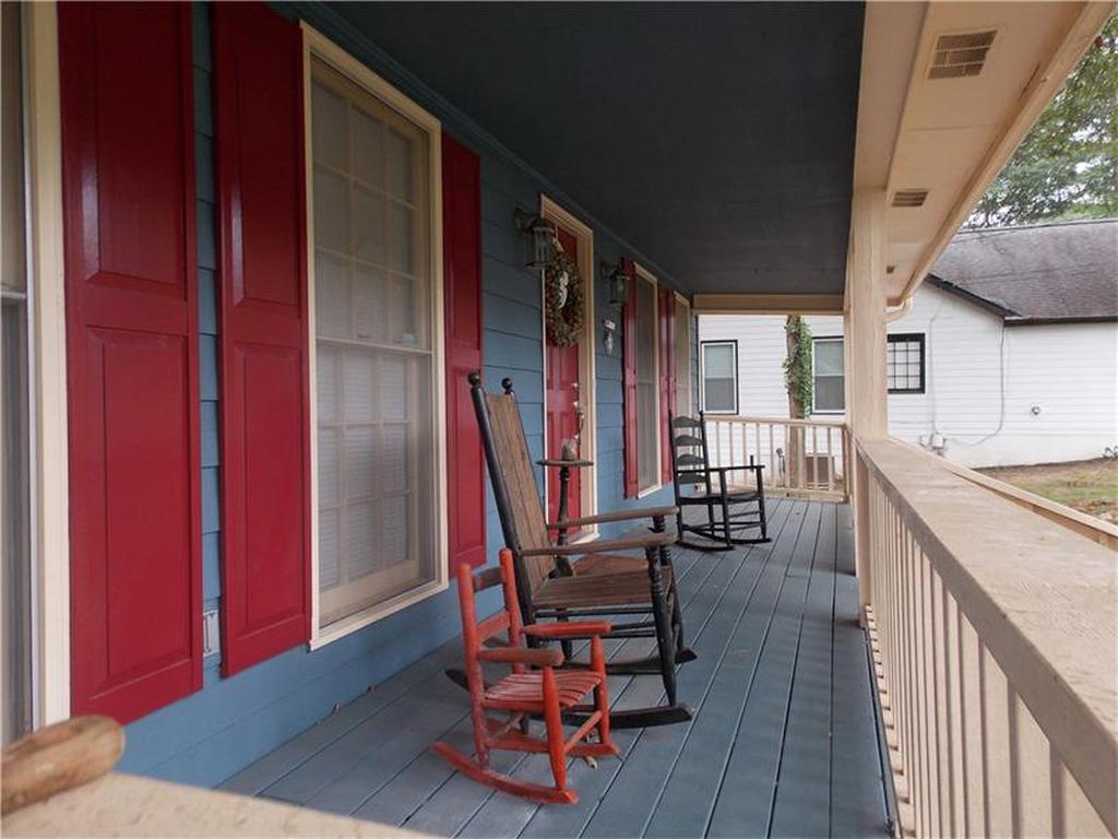 2429 Country Lake Lane