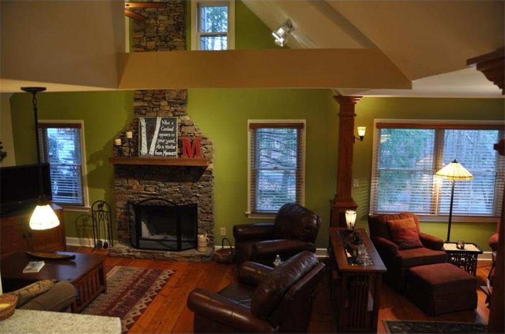 638 Wake Robin Drive