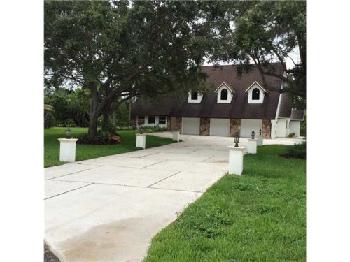 11822 Silver Oaks Dr
