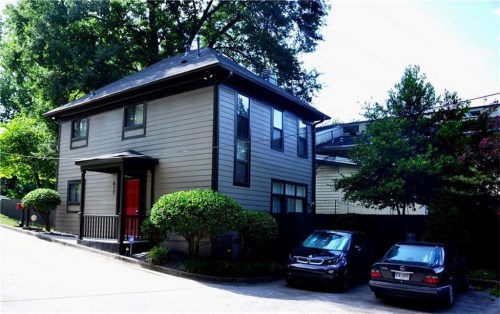 877 Monroe Drive Ne