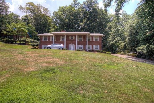 2435 Forest Trail