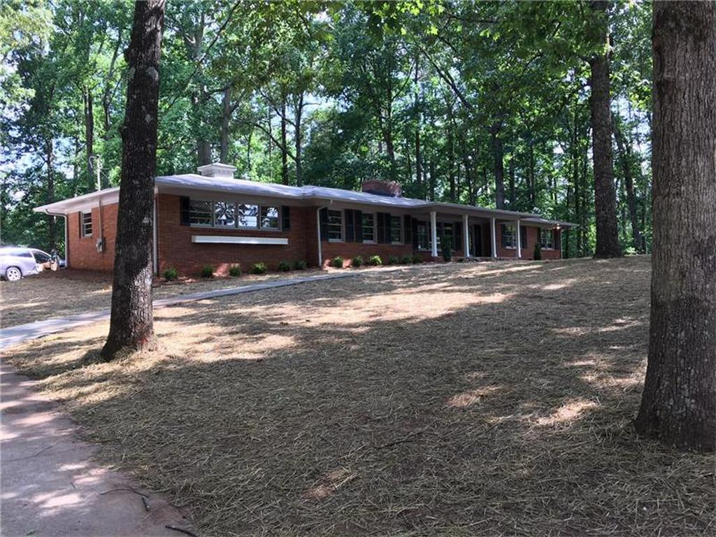 304 Pine Circle