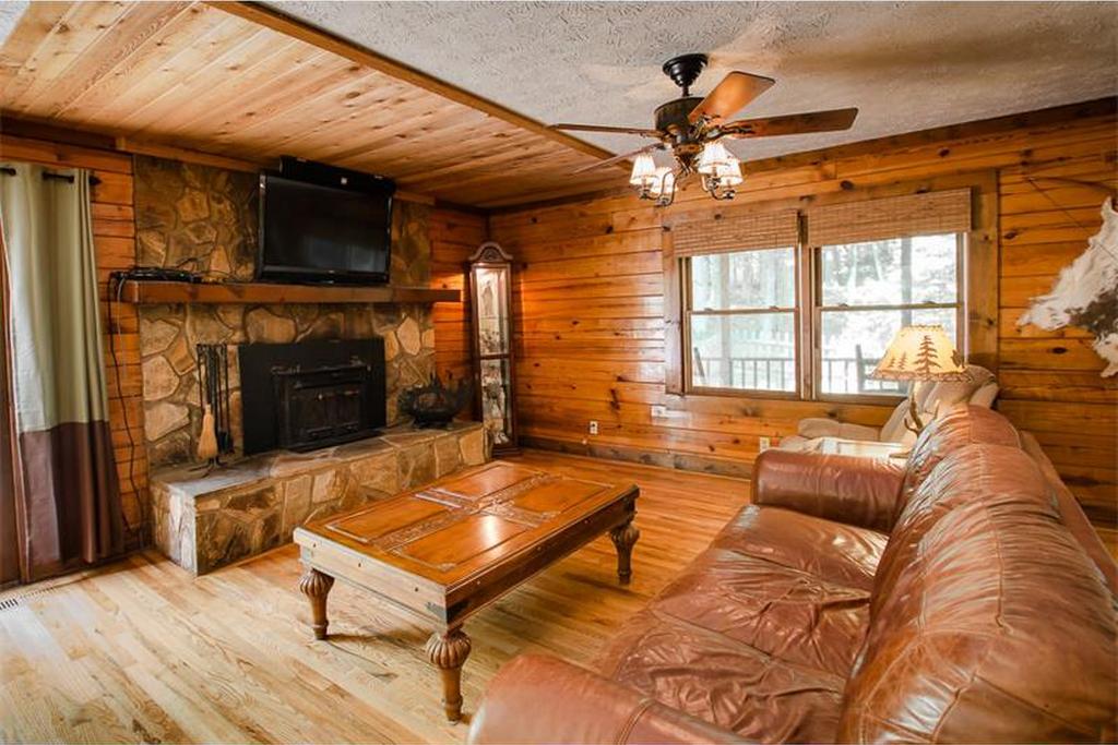 453 Hidden Creek Road
