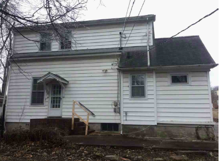 320 Wallace Ln