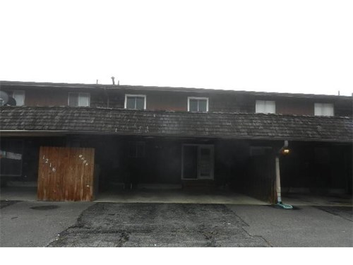 1218 N 76th Ter