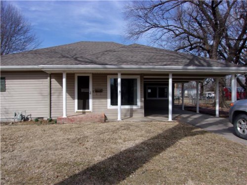 726 W Main St