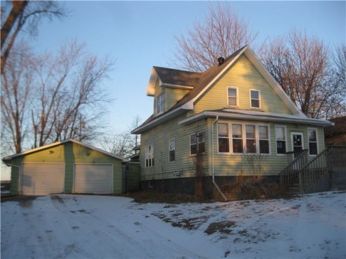 506 Larson St