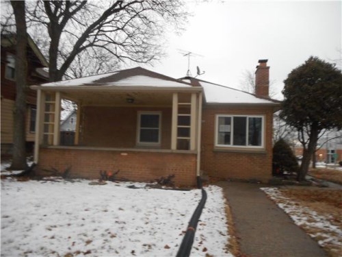 1582 S 74th St