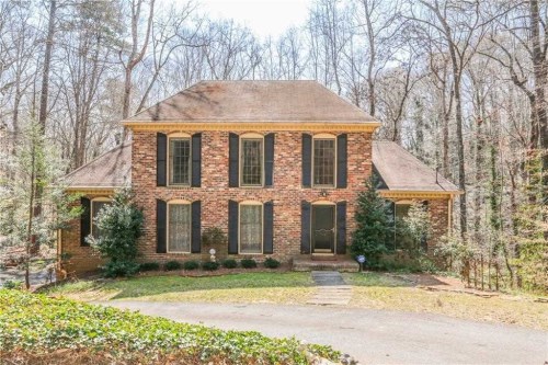 525 Forestdale Dr