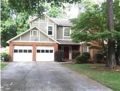 11045 Pinehigh Dr