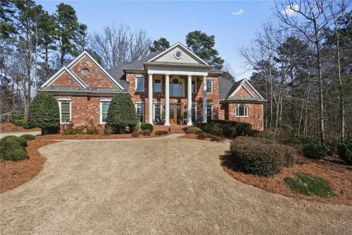 107 Sturbridge Pines Ln