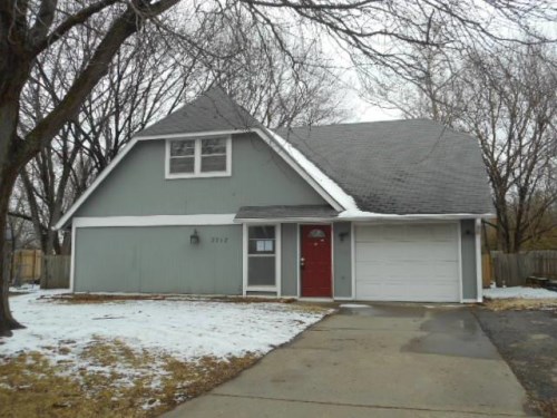 3712 SW 38th Ter