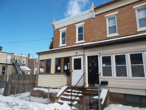 445 Chambers Ave