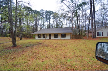 213 Camelia Trl