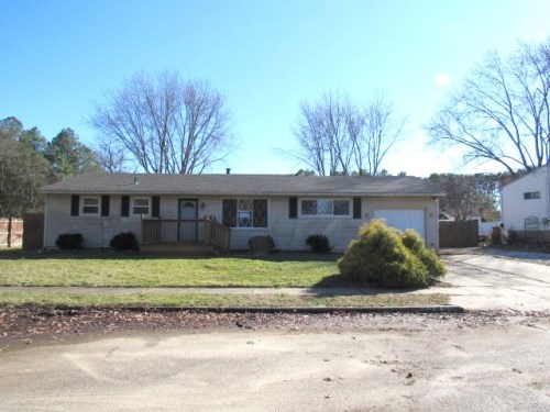 1303 Willow Dr