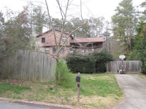 3498 Hill Ln