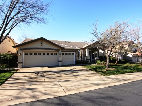 4032 Meadow Wood Dr