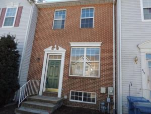 327 Victoria Blvd