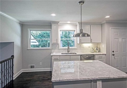 2411 Maclaren Circle