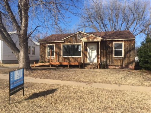 417 E Rose Dr