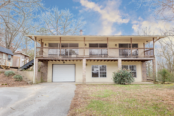 2409 Hunt Heights Dr