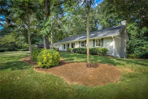 2280 Street Deville NE