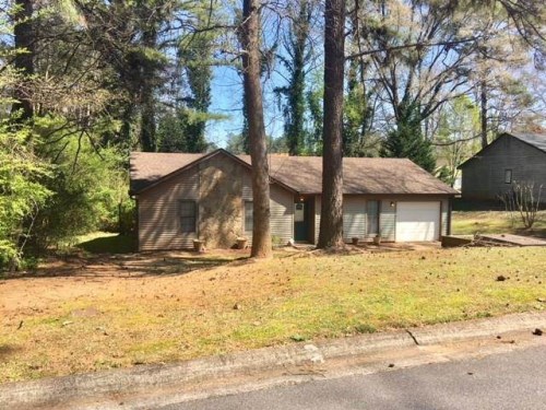 979 Clover Ln