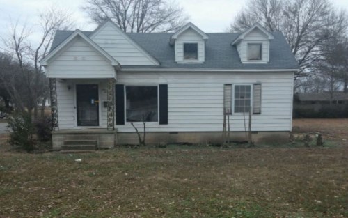 423 W Cross St