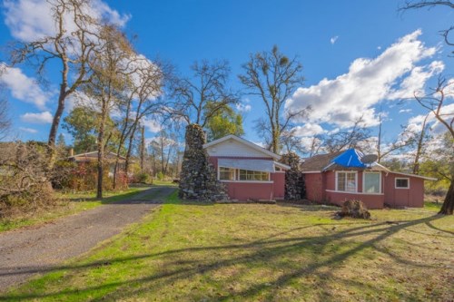 4555 Paradise Ln