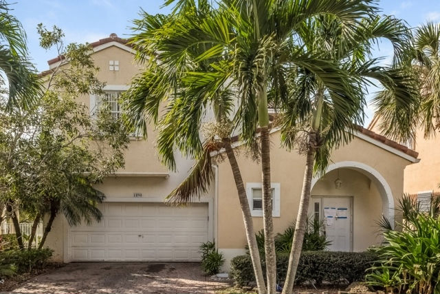 1890 NW 74th Way