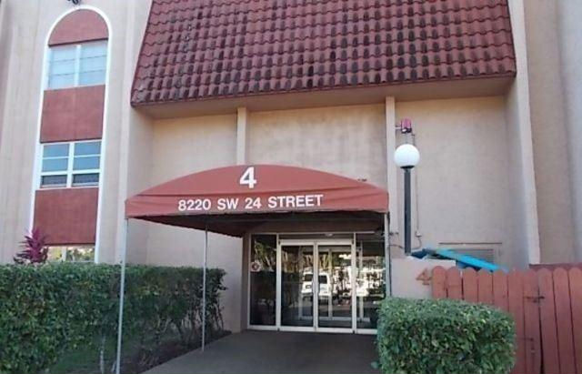 8220 SW 24 STREET Unit 4104
