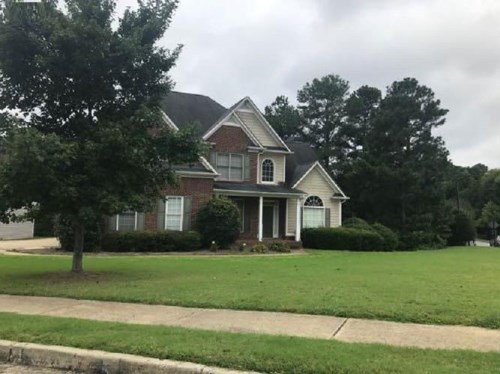 10 MEADOW GLEN WAY