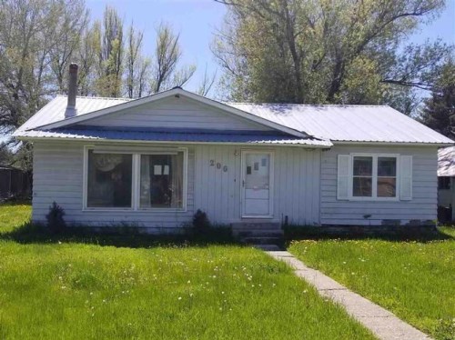 206 SPRUCE STREET