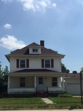 202 E MAIN ST