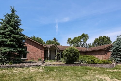 24978 N East Oakwood Dr