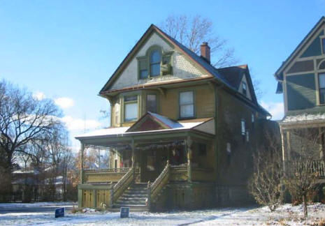 143 S Harvey Ave