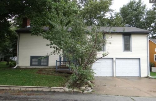128 E Nelson Circ