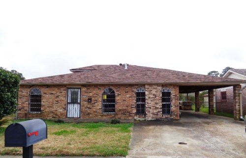 5809 Bienvenue Ave