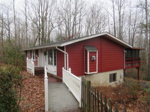 324 CLUBHOUSE DR