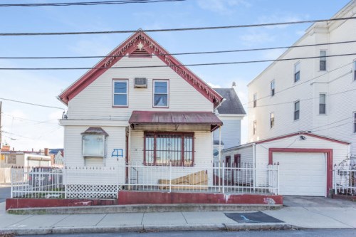 14 Cedar St