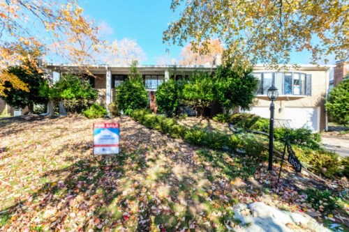 1009 Montezuma Dr