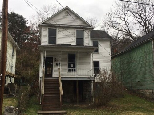 439 Pine Ave