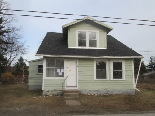 15 Maple St