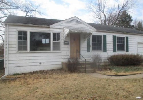 1210 HOYT DR